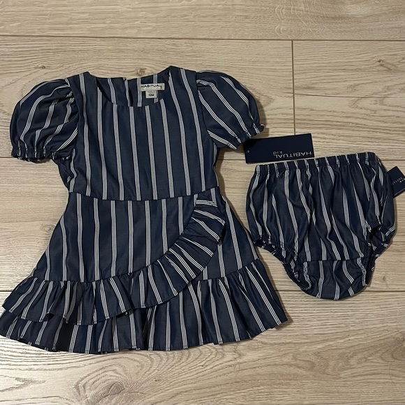 Baby/Infant outfit set- Habitual Kids - Picture 1 of 6
